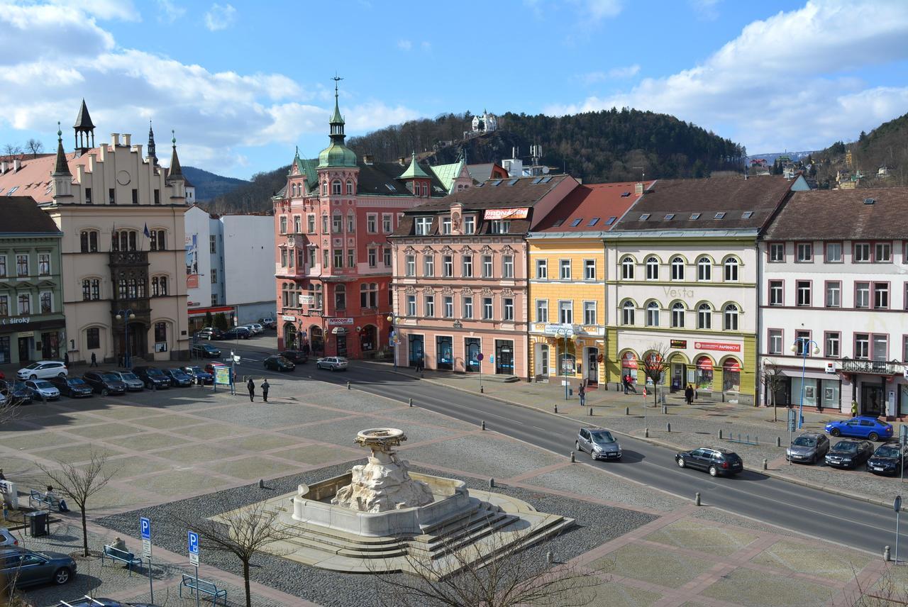 Hotel Posta Decin Luaran gambar